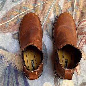 Woman’s Dewalt Leather Slip-On Work Shoes composite toe size 11